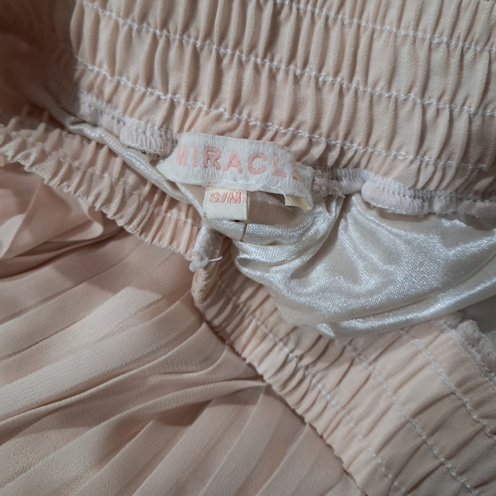 Miracle Cream Pleated Maxi Skirt - Size S/M - Elastic Waist Like New - Picture 6 of 15